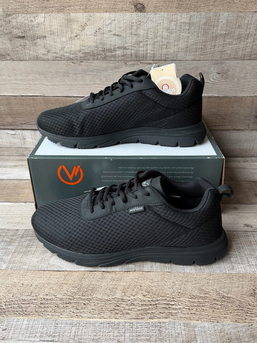 Nevados Doug Men’s Size 12 Black Slip Resistant Work Shoes Sneakers NWT Athletic